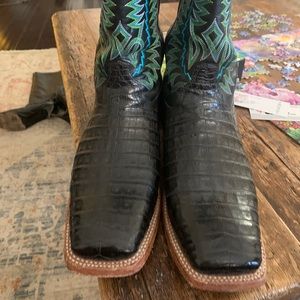 13 EE Ariat Caiman Boots